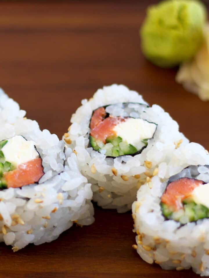 easy sushi rolls Philadelphia roll closeup